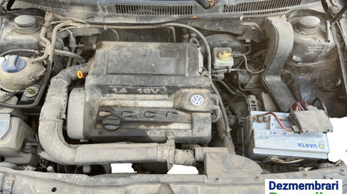 Bandou mijloc usa fata stanga Volkswagen VW Golf 4 [1997 - 2006] Hatchback 5-usi 1.4 MT (75 hp) Cod motor AXP