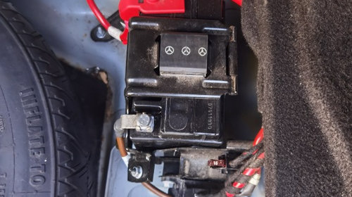 Baterie auxiliara portbagaj Mercedes w212 fac