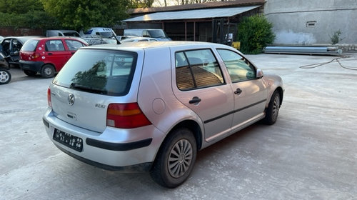 Carenaj aparatori noroi fata Volkswagen Golf 4 2001 Hatchback 1.4 benzina