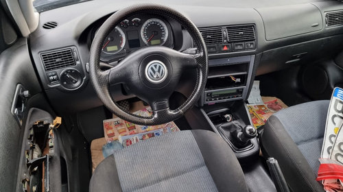 Carenaj aparatori noroi fata Volkswagen Golf 4 2003 hatchback 1.6 benzina