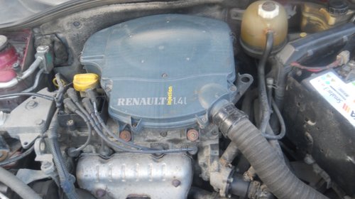 Consola centrala Renault Clio 2002 berlina 1.4