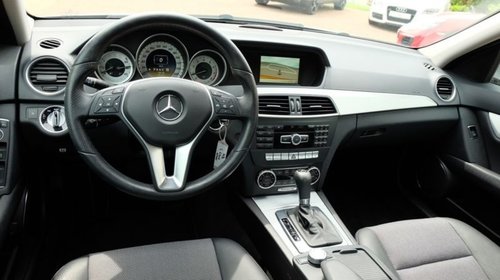 Cutie viteze automata Mercedes C-CLASS W204 2012 berlina 1.8CGI