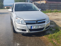 Dezmembrez Opel Astra H 1.7 CDTi