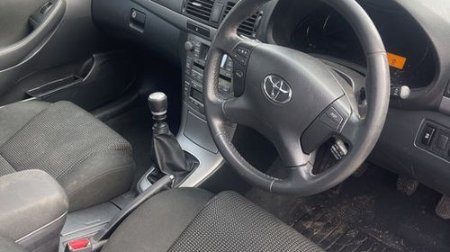 Dezmembrez Toyota Avensis t25 2.0 1ad-ftv