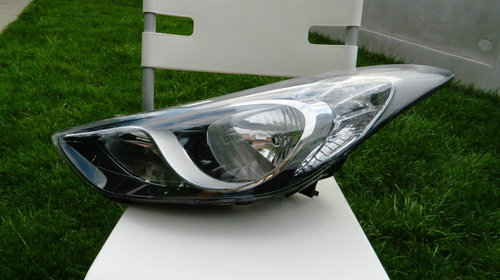 Far stanga Hyundai Elantra Model dupa 2011 co