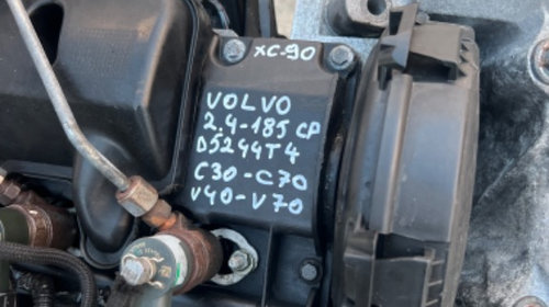 Pompa inalte kit injectie presiune Rampa Volvo Motor 2.4 Diesel 185 CP cod D5 D5244T4 0445010111 30756125