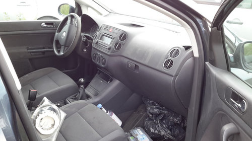 Radiator apa Volkswagen Golf 5 Plus 2005 hatchback 1.6