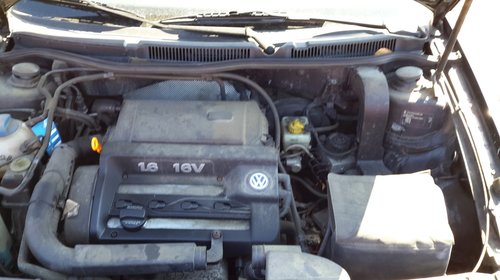 Set arcuri spate VW Golf 4 2000 break 1.6